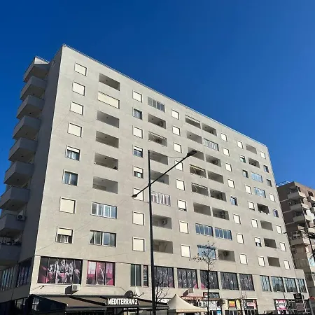 Apartment Lirin *