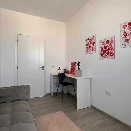 Lirin Apartment