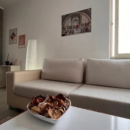 Lirin Apartment *
