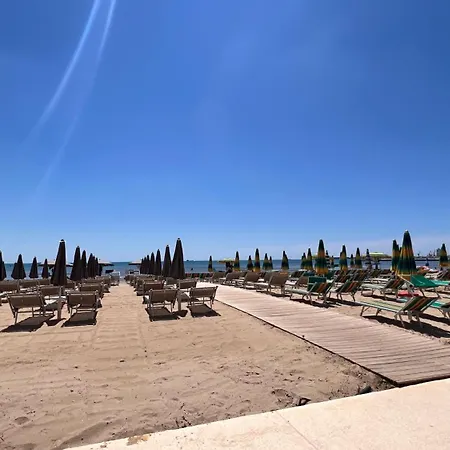 Lirin شقة دراس