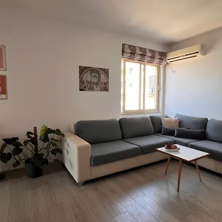 Lirin Apartment Durres